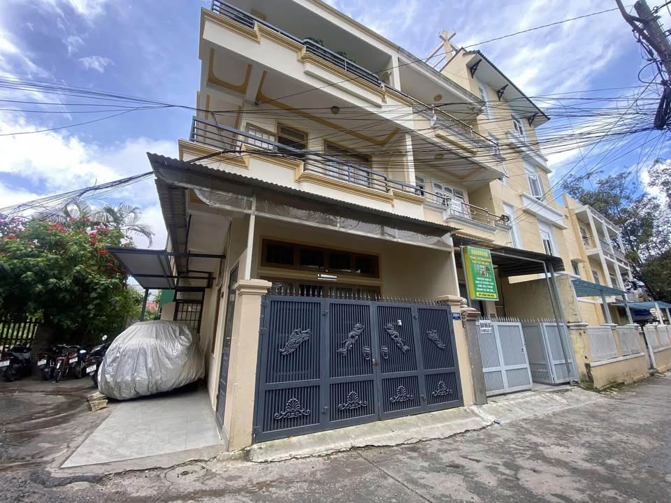 Nhà phố 3 tầng Bùi Thị Xuân 51m² giá 8 tỷ - Hẻm ô tô, sổ riêng!