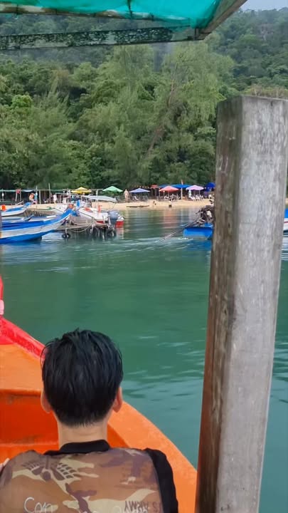 Đất nền Cửa Cạn Phú Quốc 500m² giá 1.55 tỷ - Sổ hồng chính chủ, mặt tiền đường rộng!