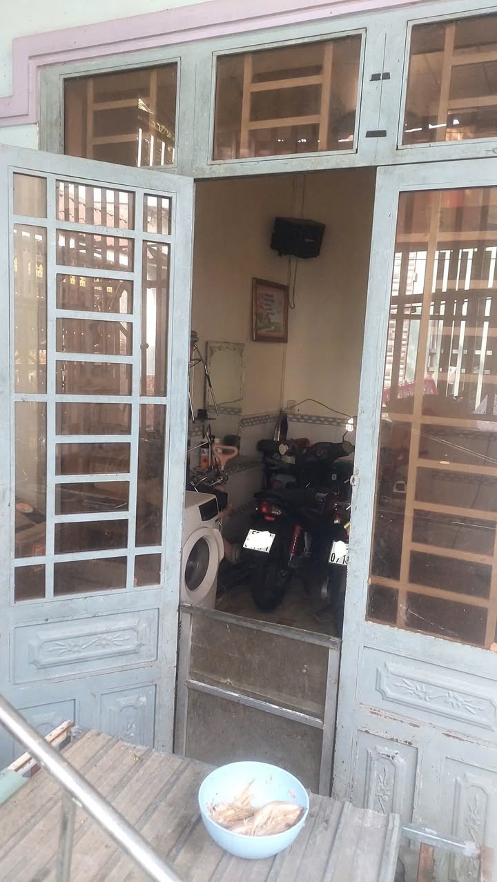 Nhà riêng Tân Bình Dĩ An 80m² giá 1.7 tỷ - Đường ô tô vào tận nhà!