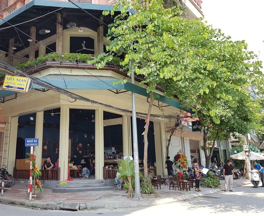 Mặt bằng cho thuê Đống Đa 300m² giá 70 triệu - Lô góc đẹp nhất khu vực!