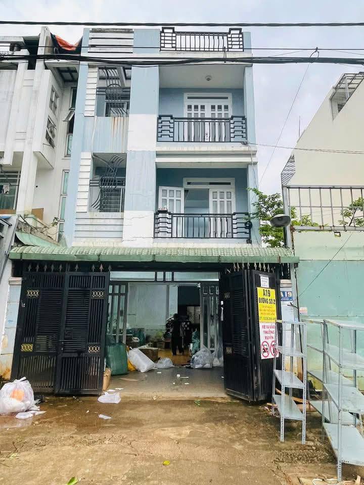 Nhà mặt tiền đường Nguyễn Thị Sóc, Hóc Môn 150m² giá 13 triệu - Cho thuê ngay!