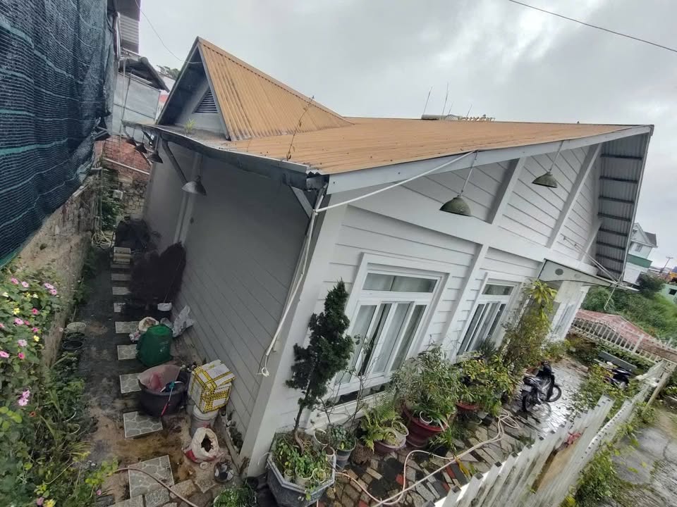 Nhà cho thuê sân vườn 270m² đường Lê Văn Tám, Đà Lạt - Thích hợp kinh doanh!