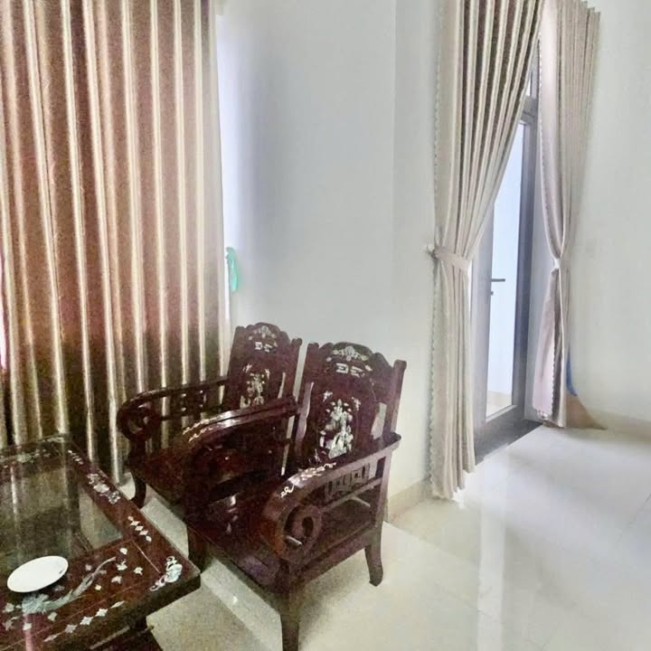 Nhà 3 tầng mặt tiền Thế Lữ, Sơn Trà, Đà Nẵng - Giá chỉ 11,5 tỷ, sở hữu ngay không gian sống lý tưởng!