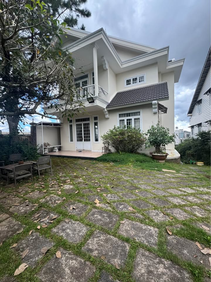 Cho thuê villa 700m² tại phường 8 Đà Lạt - Thích hợp làm trường mầm non, spa