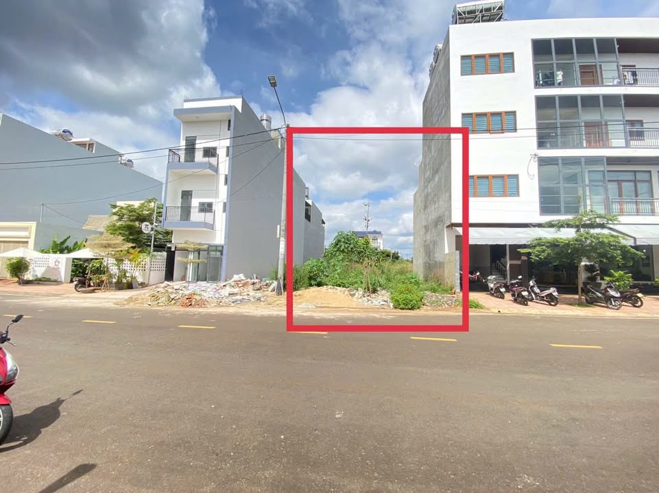 Mặt bằng kinh doanh cho thuê Tân An 240m² giá 9 triệu - Đối diện Trường THCS-THPT Đông Du!