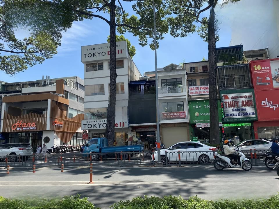 Nhà mặt tiền Ba Tháng Hai, Quận 10, 60m² giá 60 triệu - Kinh doanh và showroom lý tưởng!