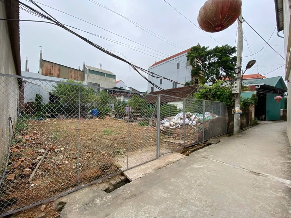 Đất Trường Yên, Chương Mỹ 80m² giá 2 tỷ - Đầu tư sinh lời tiềm năng!