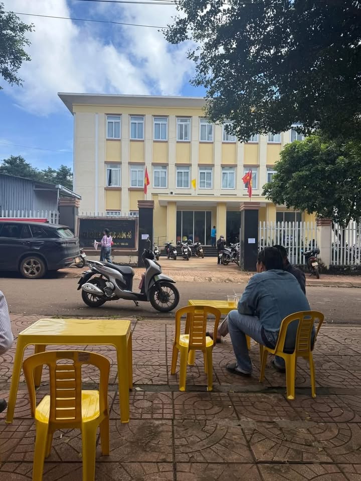 Nhà 3 tầng đường A Ma Pui, phường Buôn Hồ, giá 1.92 tỷ - Đầu tư sinh lời ngay!