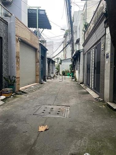 Nhà riêng Tân Phú 80m² giá 5 tỷ - Hẻm rộng ô tô, sổ hồng chính chủ