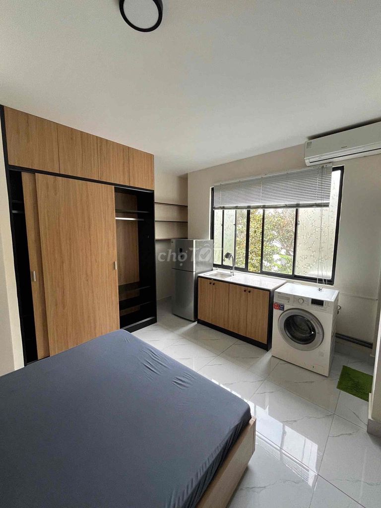 Căn Hộ Studio 25m² giá 6.3 triệu - Full Nội Thất, Vòng Xoay Công Trường Dân Chủ