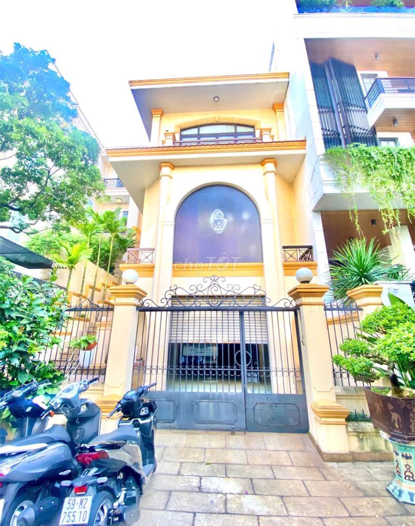 Nhà cho thuê Nguyễn Trọng Tuyển, Phường 1, Quận Tân Bình 160m² giá 38 triệu - Kinh doanh thuận lợi!