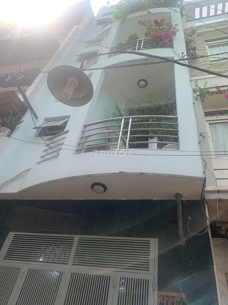 Nhà cho thuê 275/3A Nguyễn Chí Thanh, Quận 5, Diện tích 52m² - Nhà mới đẹp, thích hợp làm văn phòng!