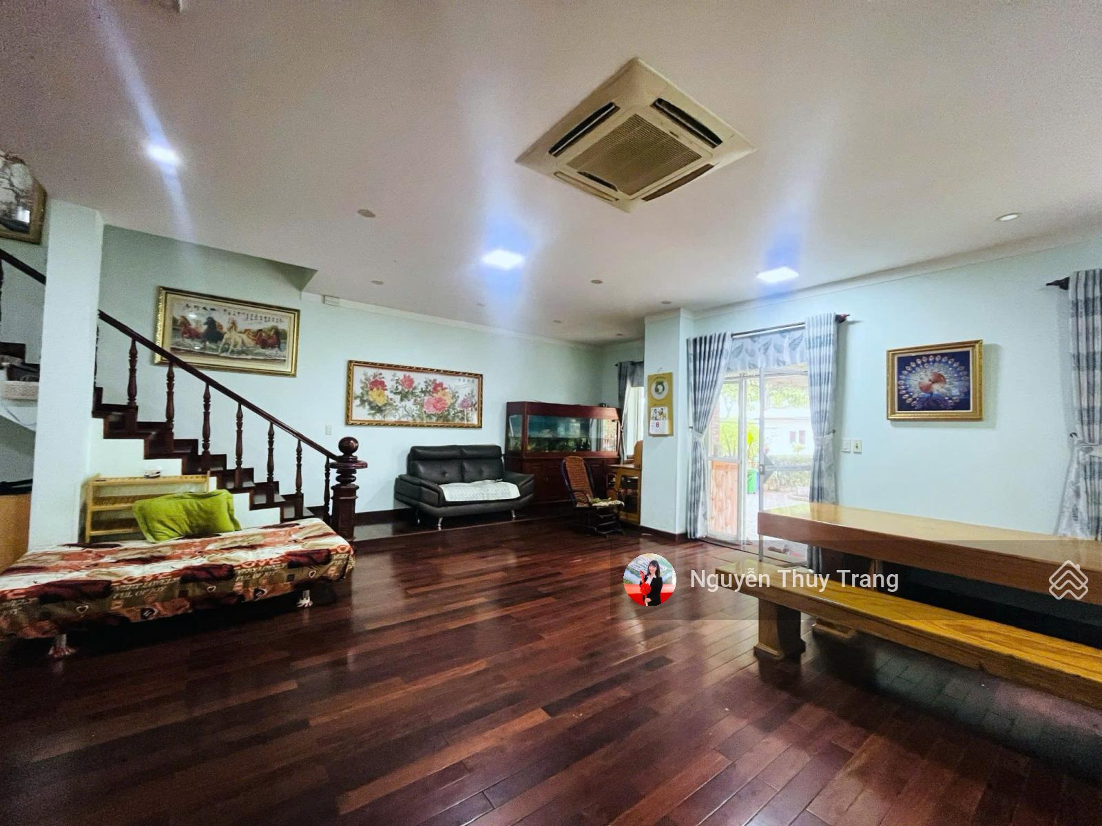 Biệt thự song lập The Oasis 300m² giá 10.2 tỷ - Đầu tư sinh lời với hợp đồng thuê 25 triệu/tháng!