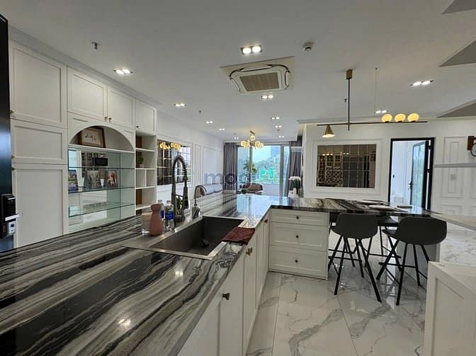 Căn hộ Midtown Phú Mỹ Hưng Quận 7 130m² giá 1.9 tỷ - Full nội thất tiện nghi!