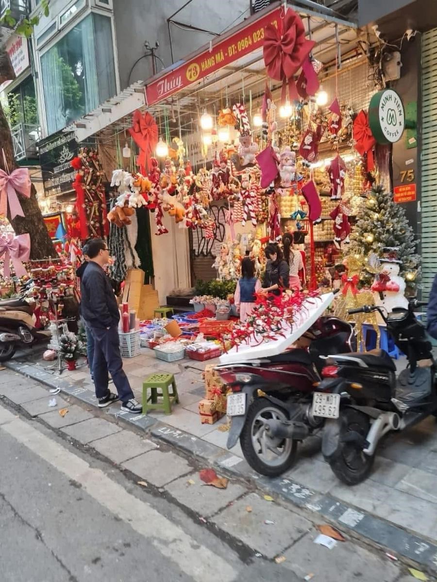 Nhà mặt phố Hàng Mã 90m² giá 78 tỷ - Kinh doanh đỉnh, vị trí vàng!