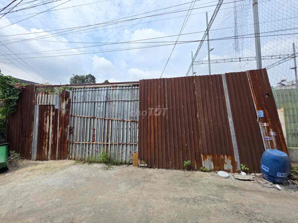 Đất 734.4m² gần chợ Dĩ An 1, phường Dĩ An - Đầu tư lý tưởng chỉ 14 tỷ!