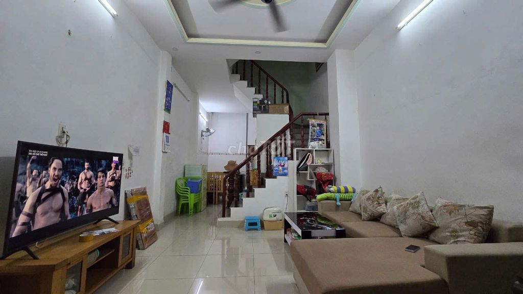 Nhà cho thuê mặt tiền Hồ Bá Phấn, Thủ Đức 60m² giá 12 triệu - Nhận nhà ngay!