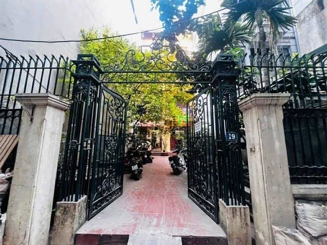 Biệt thự Thụy Khuê 152m² giá 40.5 tỷ - Sân vườn sát Hồ Tây lộng gió!