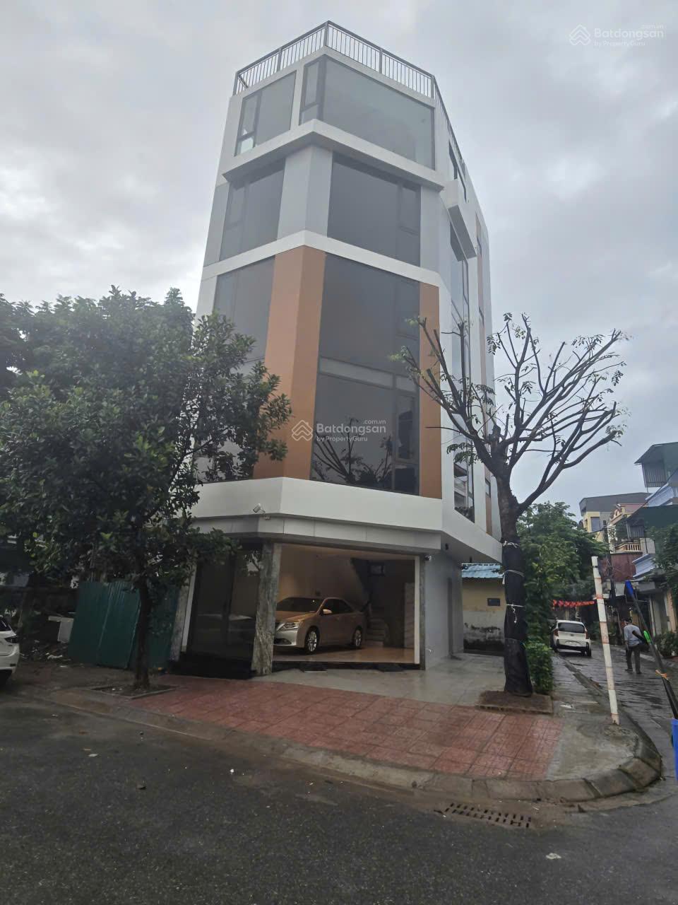 Cho thuê văn phòng tại Thượng Thanh, Long Biên 50m² giá 14.9 triệu - Mặt tiền đường lớn