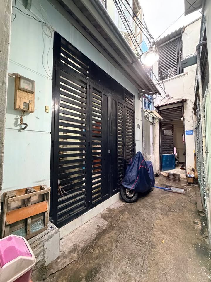 Nhà phố Đoàn Văn Bơ, Quận 4 - 55m² giá chỉ 2.95 tỷ - Sẵn sàng ở ngay!