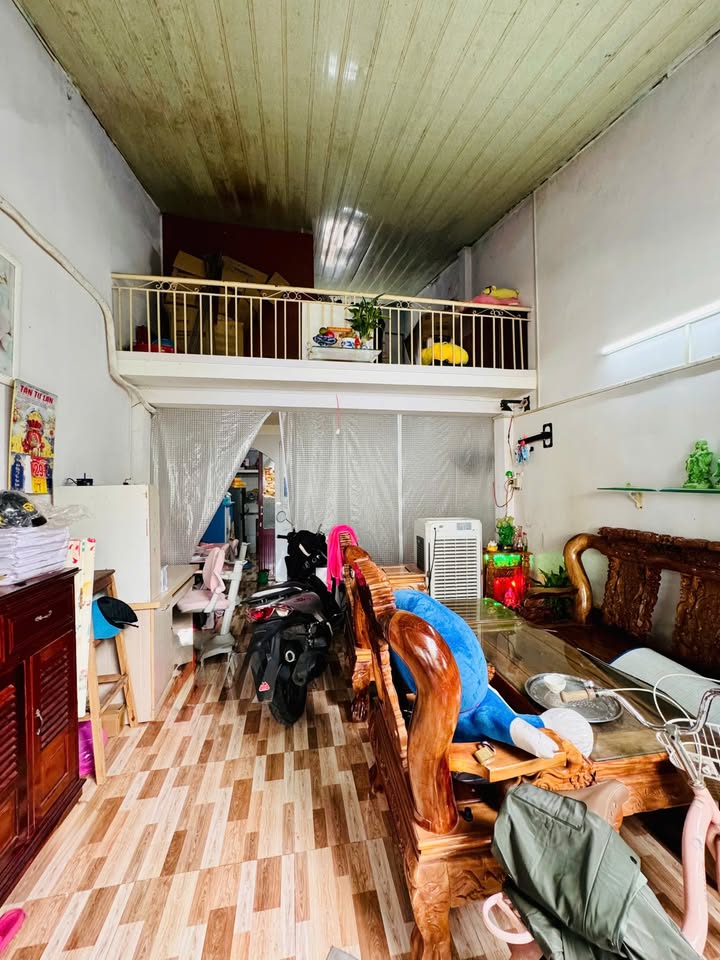 Nhà cấp 4 gác đúc 40m² giá 920 triệu - Hẻm Trần Phú, Tuy Hòa