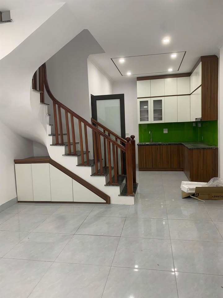 Nhà 3 tầng Bần Yên Nhân, Mỹ Hào 40m² giá 2.65 tỷ - Sổ đỏ chính chủ, đầu tư sinh lời!