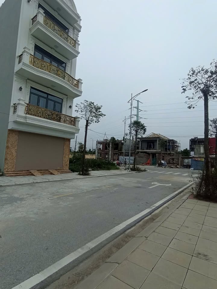 Đất nền góc 2 mặt tiền 105m² Khu đô thị Nguyễn Công Trứ - Giá chỉ 7.35 tỷ!