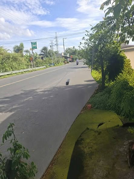 Nhà 2 tầng + Quán cafe mặt tiền đường 944 xã Long Kiến 336m² giá 2.7 tỷ - Đầu tư sinh lời ngay!