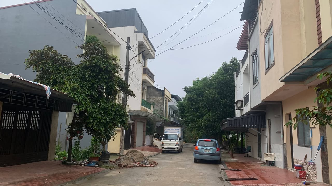 Đất nền Dữu Lâu, Việt Trì 81m² giá 4 tỷ - Đường thông rộng, vị trí đắc địa!