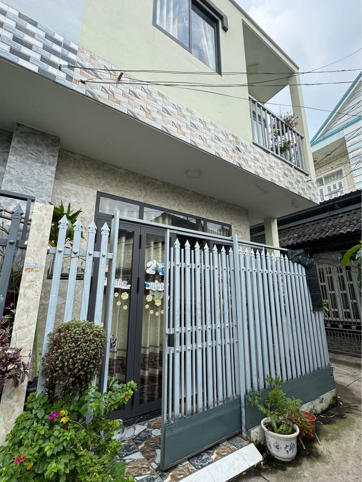 Nhà góc 2 mặt hẻm KP2, Phường 10, Mỹ Tho 45m² giá 1.75 tỷ - Đường ô tô chỉ 10m!