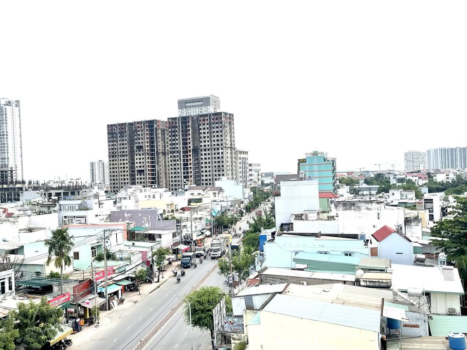 FrontHouse Huỳnh Tấn Phát Quận 7 225m² - Mặt tiền kinh doanh đỉnh cao!