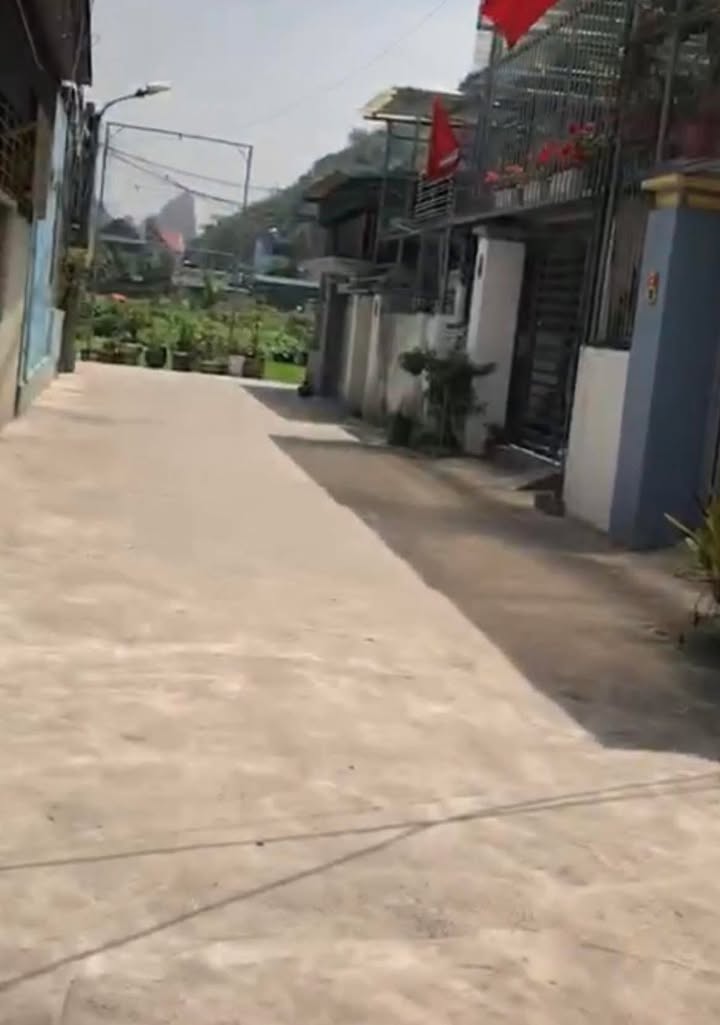 Đất nền Quang Hanh Cẩm Phả 105m² - Sổ hồng chính chủ, ô tô vào tận nơi!