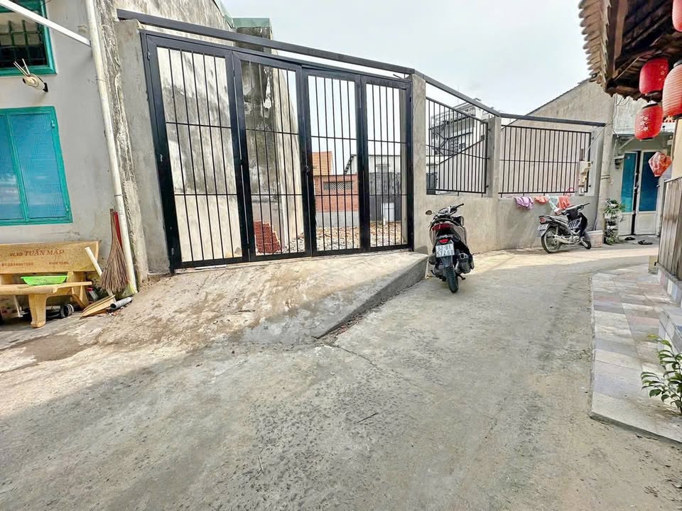 Đất nền đường 49, phường Tân Thuận, quận 7 - 120m² giá 14.9 tỷ - Sẵn sàng xây dựng ngay!