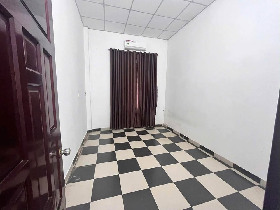 Nhà cho thuê 2 tầng tại kiệt Núi Thành, Hải Châu - 2PN giá chỉ 7.2 triệu