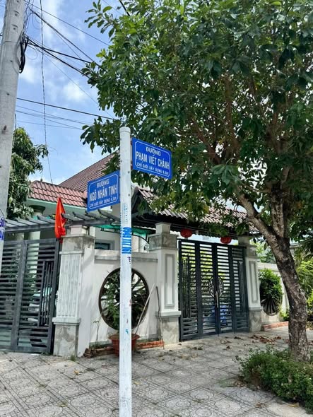 Đất 2 mặt tiền Ngô Nhân Tịnh, Rạch Giá 404m² giá chỉ 1 tỷ - Cơ hội đầu tư tuyệt vời!