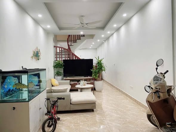 Nhà đẹp 4 tầng tại thị trấn Văn Điển, 46m² giá 6 tỷ - Ô tô đỗ cửa, thiết kế thông minh!