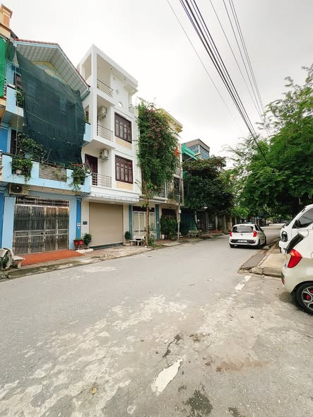 Nhà 4 tầng KĐT Kỳ Bá, Thái Bình 70m² giá 7 tỷ - Kinh doanh thuận lợi!