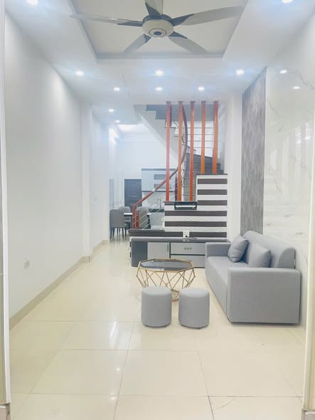 Nhà 3 tầng tại Phường Kỳ Bá, TP. Thái Bình 39m² giá 2 tỷ - Đồ đạc để lại đầy đủ!