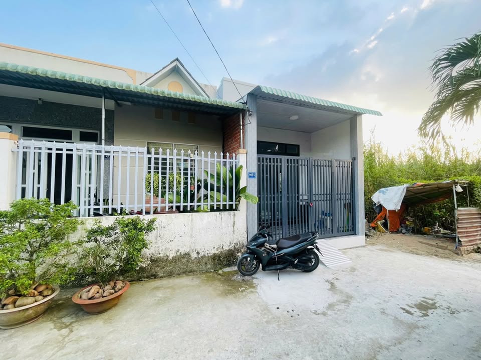 Nhà cho thuê Khu dân cư 3A, đường F5, phường An Bình, giá chỉ 3.5 triệu/tháng - Cơ hội tuyệt vời cho bạn!