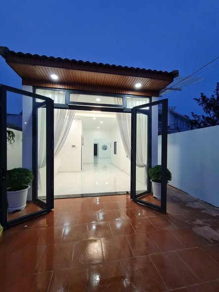 Nhà hẻm 994 Trần Phú, Bảo Lộc 241m² giá 2.05 tỷ - Sân đỗ ô tô thoải mái!