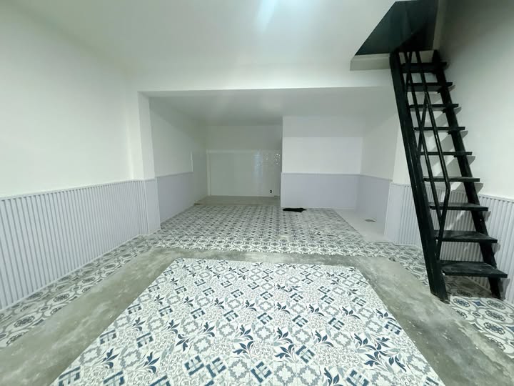 Nhà mặt tiền cho thuê tại đường Đồng Khởi, TP Bến Tre 43m² - Kinh doanh thuận lợi!