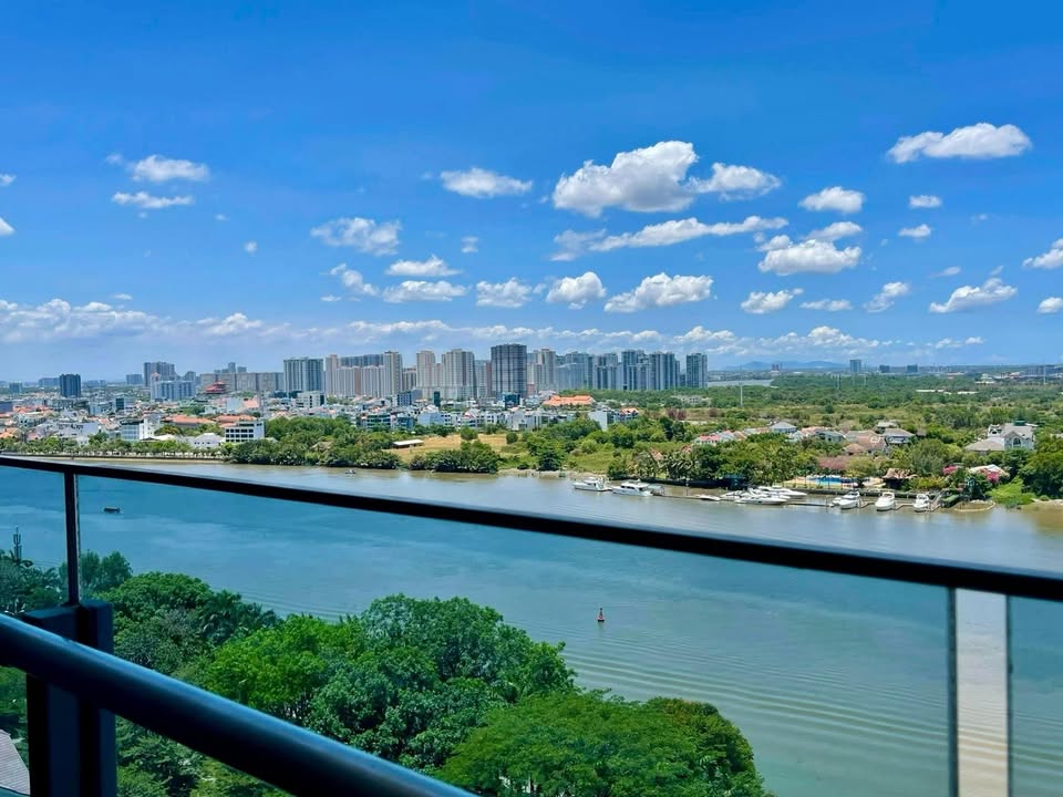 Căn hộ Sunwah Pearl 130m² giá 26.5 tỷ - View Bitexco & Landmark 81 tuyệt đẹp!