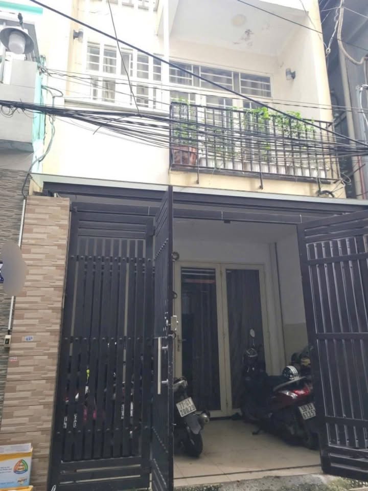 Nhà nguyên căn hẻm xe hơi Nguyễn Oanh 80m² giá 16 triệu - Phù hợp làm văn phòng hoặc ở