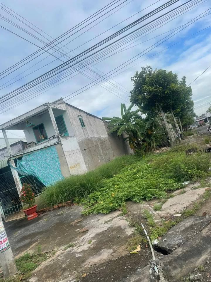 Bán nhà phố 76m² tại Phường Cái Vồn, Vĩnh Long - Giá chỉ 990 triệu!