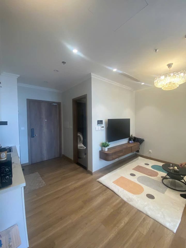 Căn hộ 1PN Landmark Ecopark 36m² giá 2.4 tỷ - View hồ tuyệt đẹp!