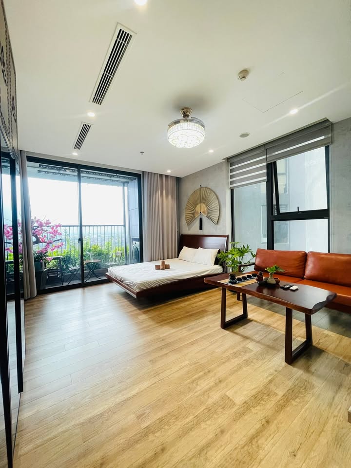 Căn hộ Studio Landmark Phụng Công 32m² giá 3 tỷ - Sổ đỏ chính chủ, thương lượng thoải mái!