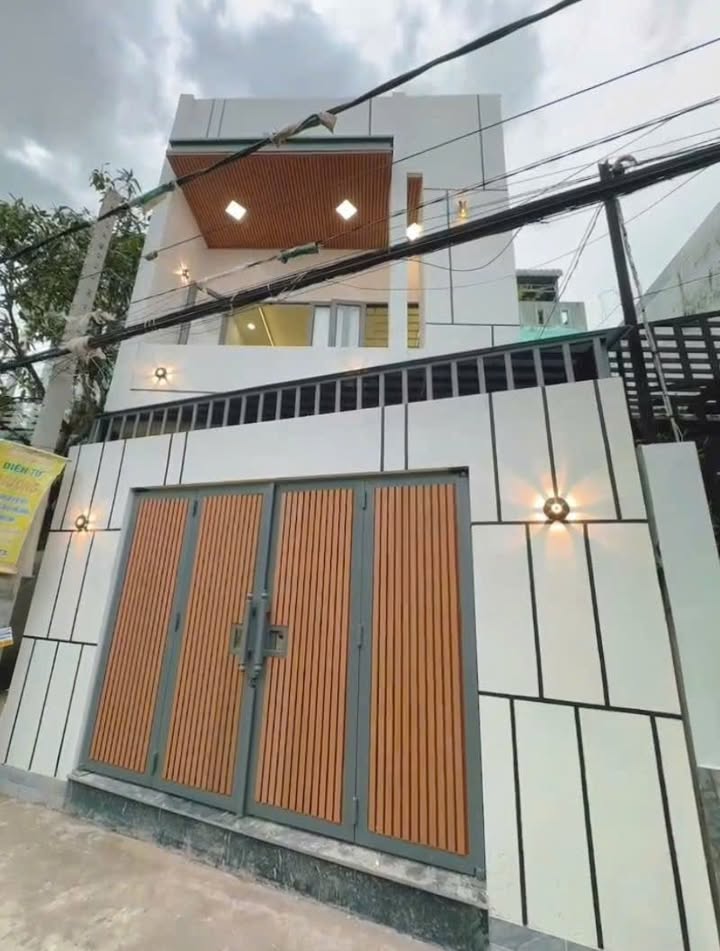 Nhà trệt lầu góc 2 mặt tiền hẻm 233 Nguyễn Văn Cừ, 61m² giá 3.55 tỷ - Tặng toàn bộ nội thất!