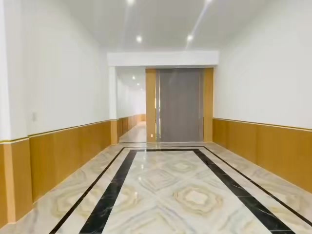 Nhà Hai Mặt Tiền Đường Nguyễn Văn Linh, Sóc Trăng 172.55m² giá 5 tỷ - Thiết kế hiện đại, sân ô tô riêng!