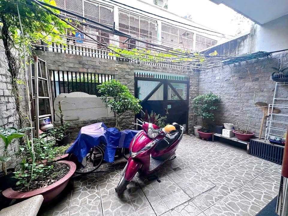 Nhà phố Thoại Ngọc Hầu Tân Phú 92.3m² giá 13 tỷ - Chính chủ bán gấp!