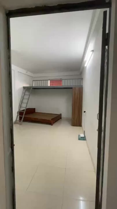 Cho thuê CCMN Mễ Trì Thượng 30m² giá 3.5 triệu - Phòng thoáng mát có gác xép!